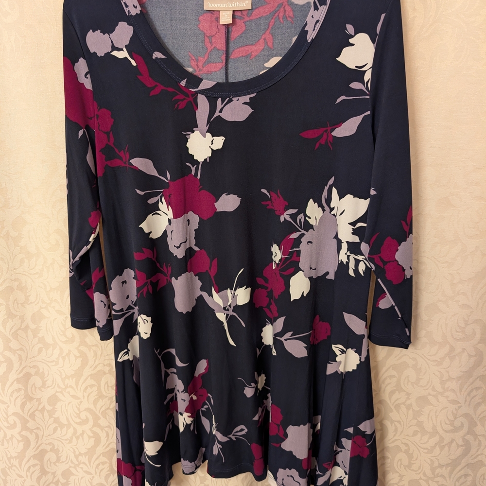 NWOT Floral Navy Top